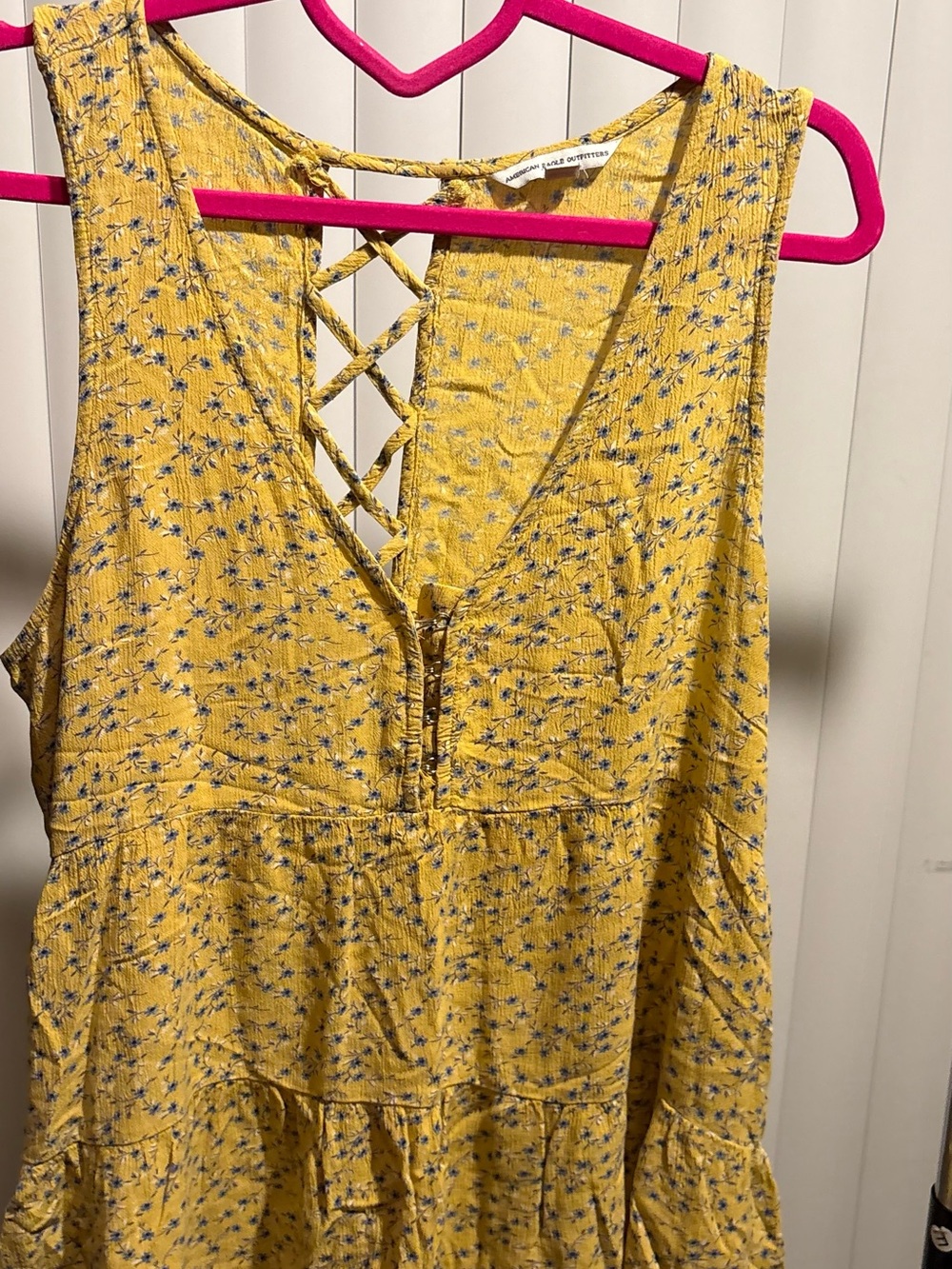 American Eagle Outfitters Yellow Floral Sleeveless V-Neck Tank with Lattice Back